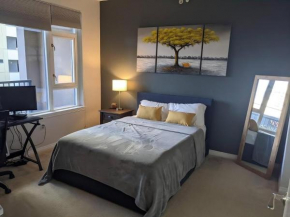 Lovely 1BR Apt. In The Gaslamp!